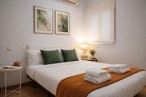 2 chambres, fer et planche à repasser, Wi-Fi gratuit, draps fournis