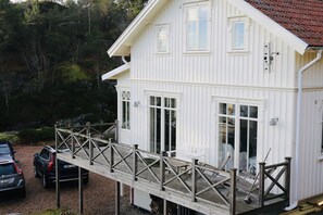 Exterior - Beautiful, well maintained, well planned.  (Ellös)