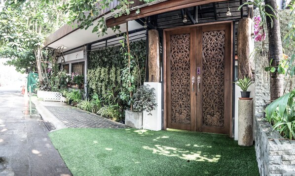 Garden - VillaBerry Nimman Chiang Mai (Chiang Mai)