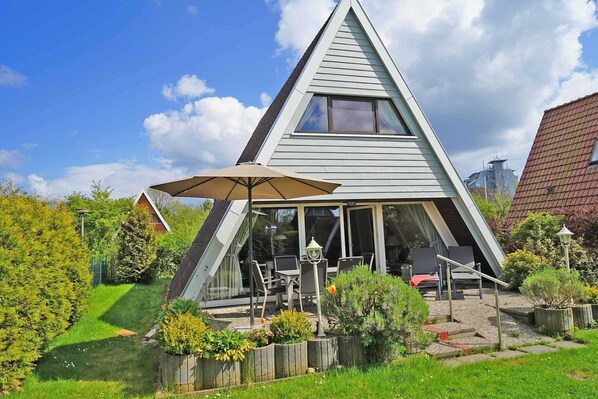 Exterior - Tent roof house - very close to the beach - with fiber optic W-LAN - - with fence in sunny (Damp)