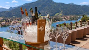 Bar (in der Unterkunft)