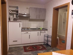 Unclassified image, 4 of 11, button