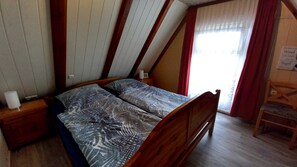 Unclassified image, 4 of 17, button