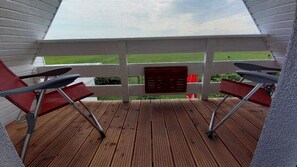 Unclassified image, 3 of 17, button