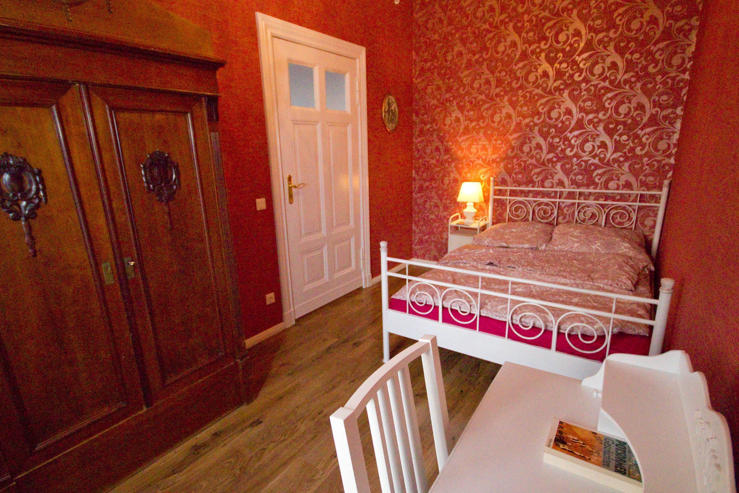 2 Schlafzimmer, Reisekinderbett, WLAN, Bettwäsche