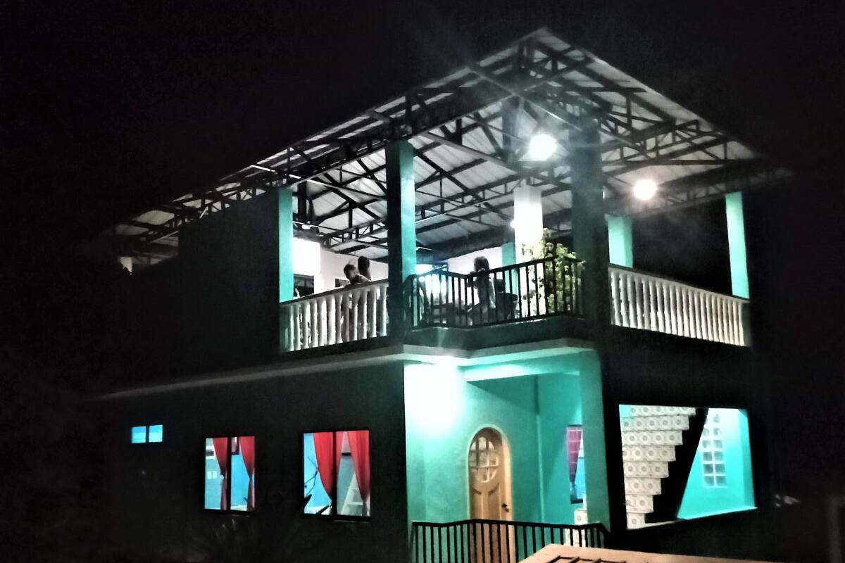 panoramic duplex | 1 bedroom, individually decorated, iron/ironing board, free wifi