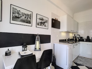 Fridge, microwave, dishwasher, coffee/tea maker