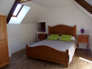 Bügeleisen/Bügelbrett, Babybetten, Reisekinderbett, kostenloses WLAN