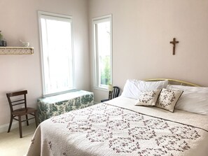 3 quartos, ferros/tábuas de passar roupa, Wi-Fi, roupa de cama