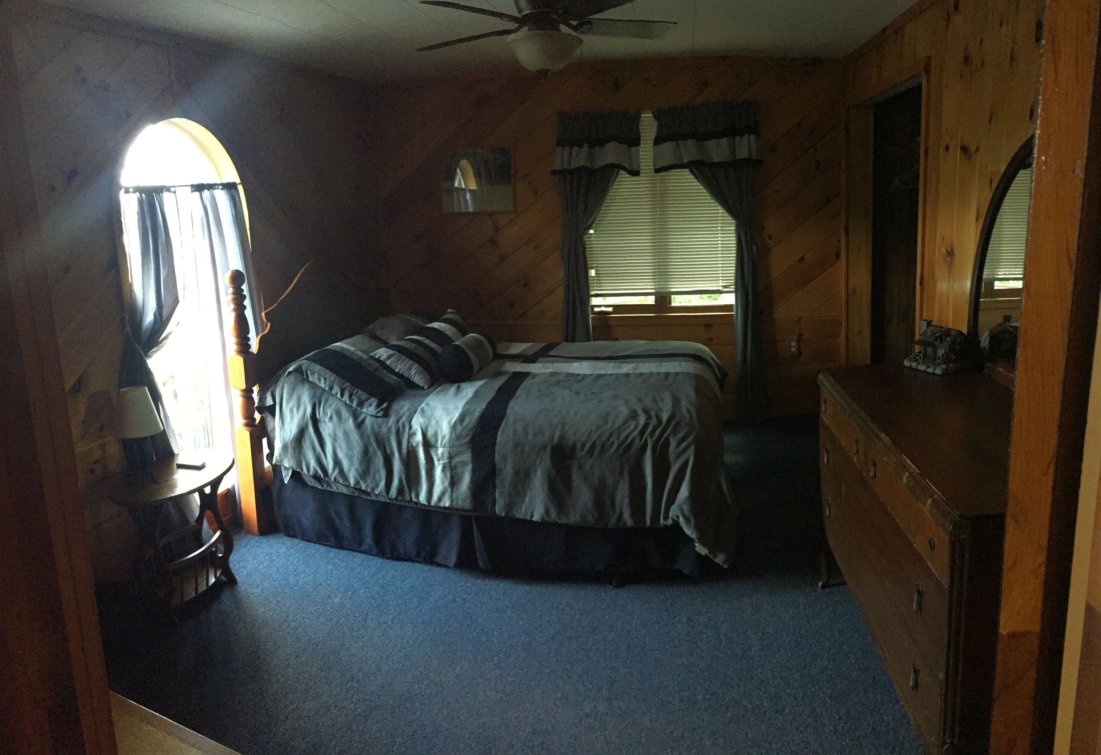 3 soverom, strykejern/-brett, wi-fi (inkludert) og sengetøy