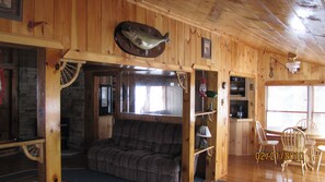 Smart-TV, peis, videospill og DVD-spiller