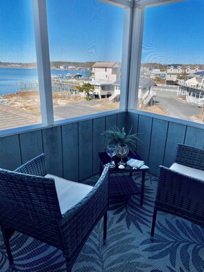 Interior - Sweet Stay on Rehoboth Bay, Private Beach, Breathtaking Water Views & Parking (Dewey Beach)