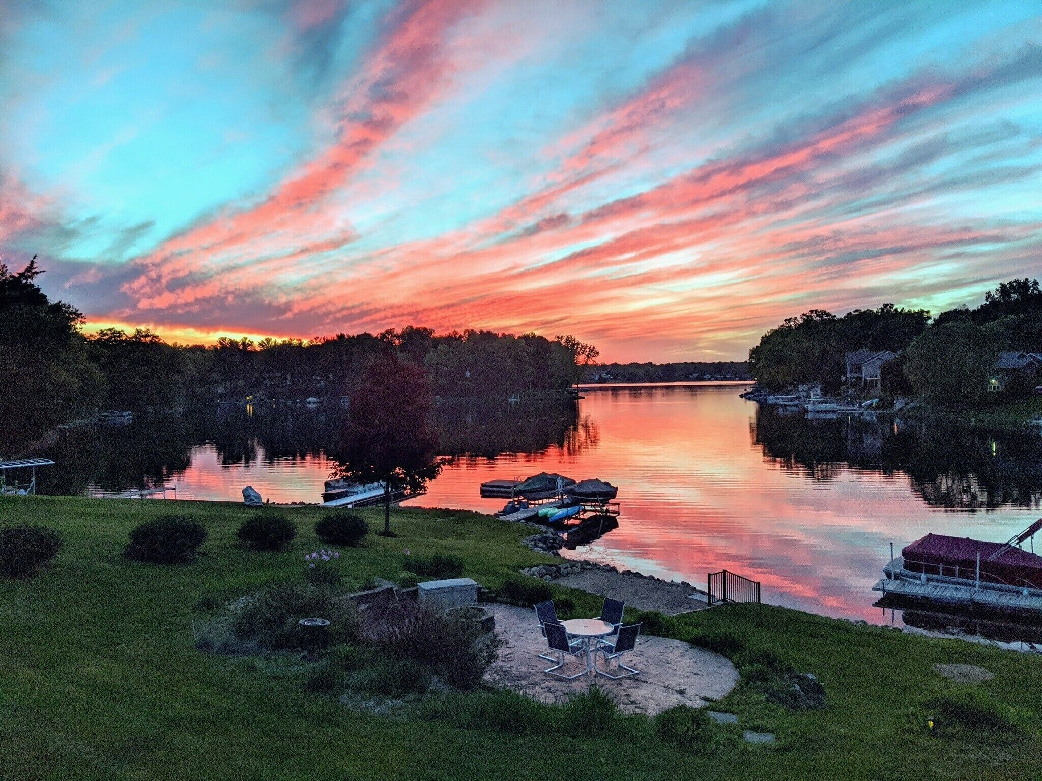 Beautiful Lakefront Paradise . NOT AVAILABLE 2023