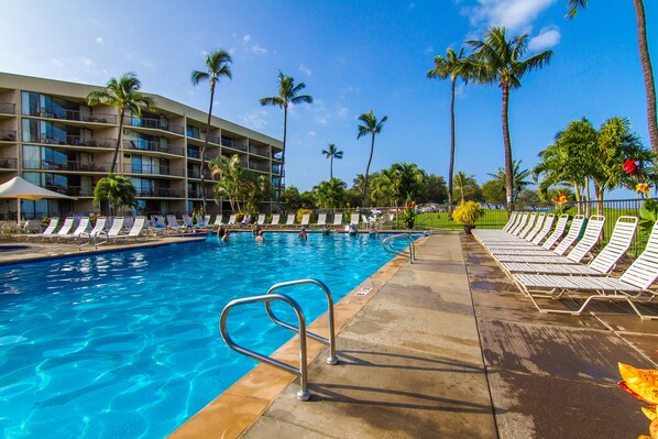 Outdoor pool, a heated pool