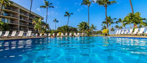 Outdoor pool, a heated pool