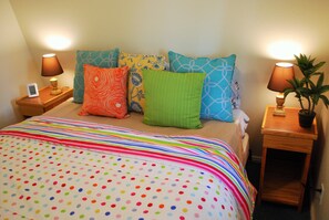 3 chambres, fer et planche à repasser, lit parapluie, Wi-Fi gratuit