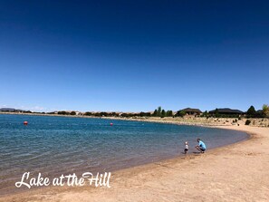 Beach - Sleeps 13- 3 Full Bathrooms - Family memories around the FIRE PIT! (Duck Creek Village)