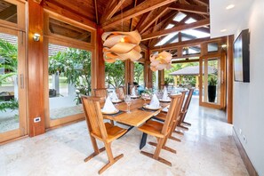 Dining - 8 BR "Villa Infinita" Golf View Luxury Villa (La Romana)