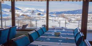 Breakfast, lunch and dinner served - Black Forest Hotel (Savsat)