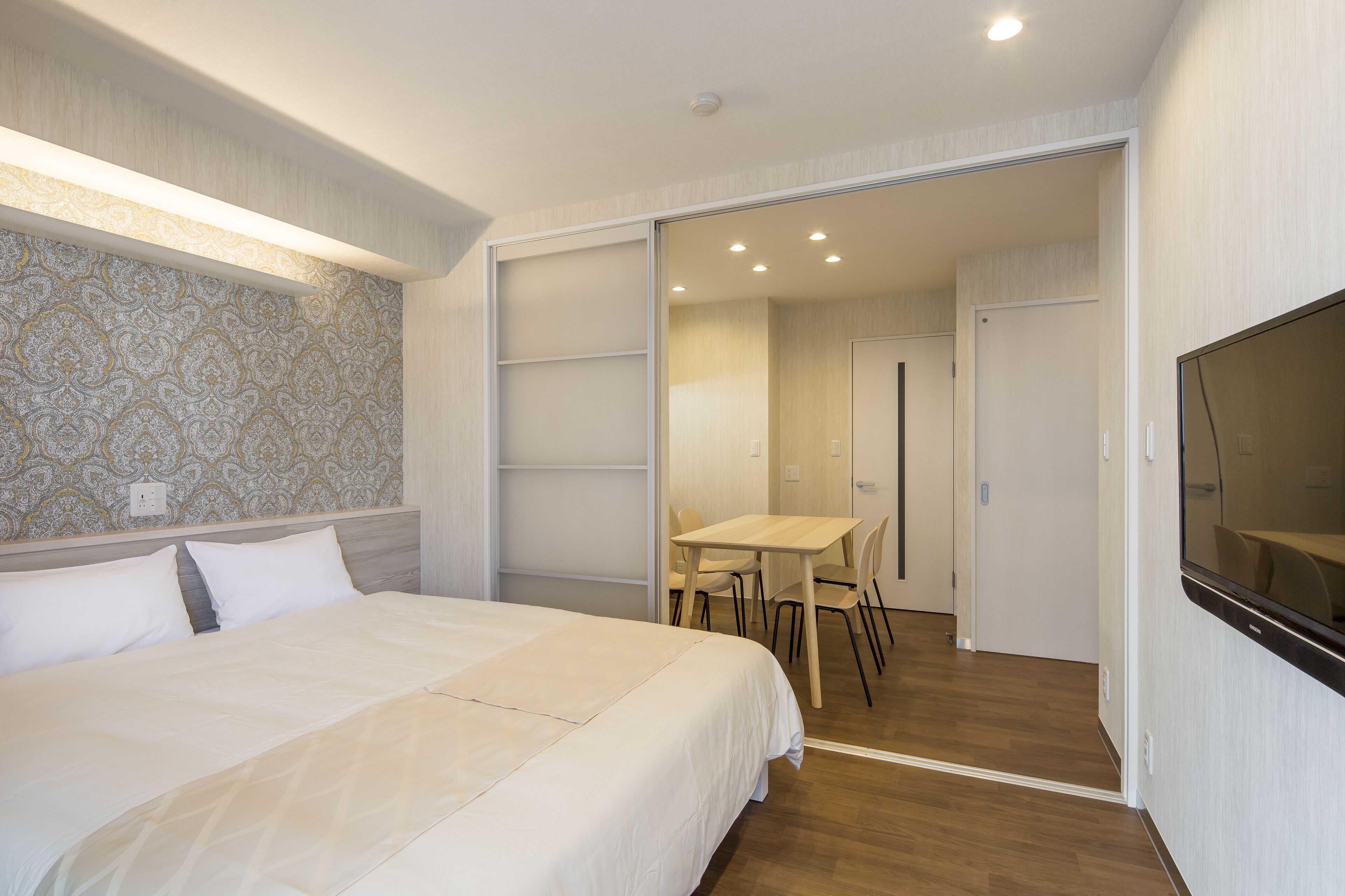 Superior Room, 2 Bedrooms, Balcony | In-room safe, soundproofing, iron/ironing board, free WiFi