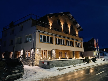 Fachada de la propiedad