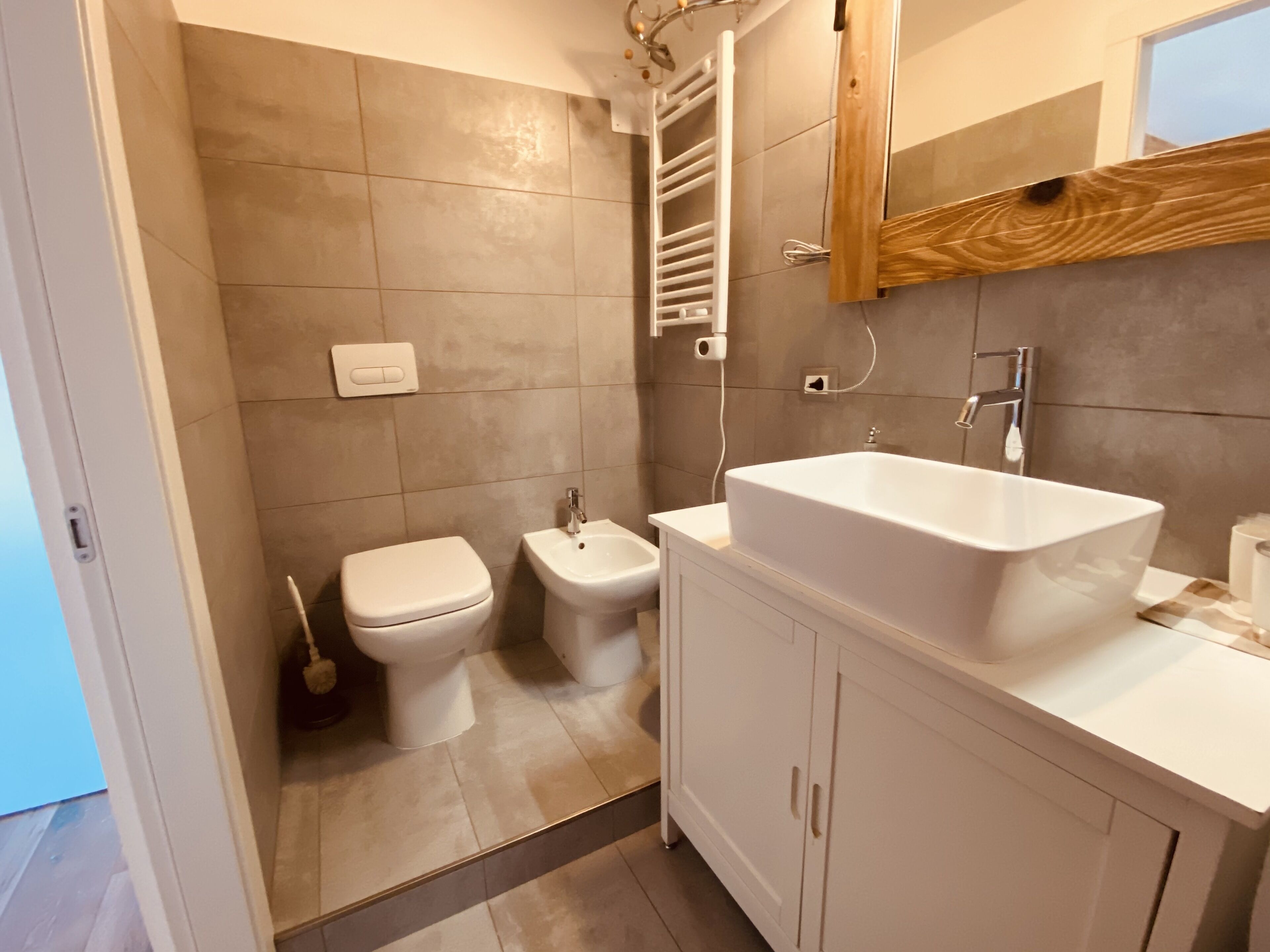 standard quadruple room | 1 bedroom, down duvets, individually furnished, desk