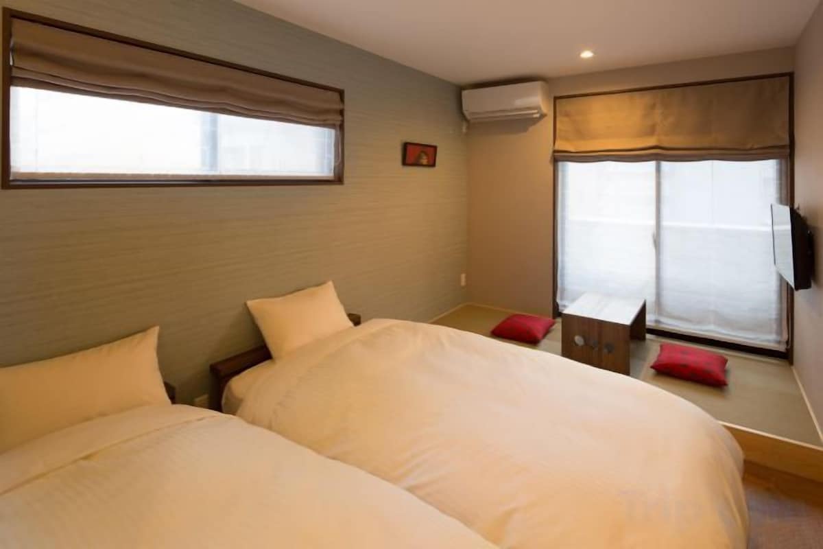Japanese Western Style Twin Room With Balcony