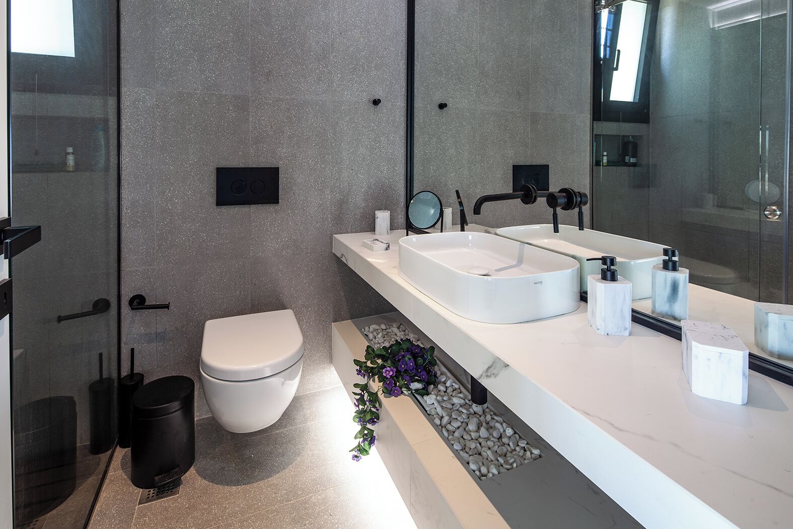 Photo - Sun 'n Chill, Boutique Apartments & Beach Villa