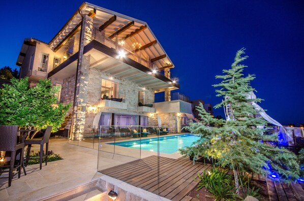 Front of property - evening/night - Chateau Glili - Adults Only (Safed)