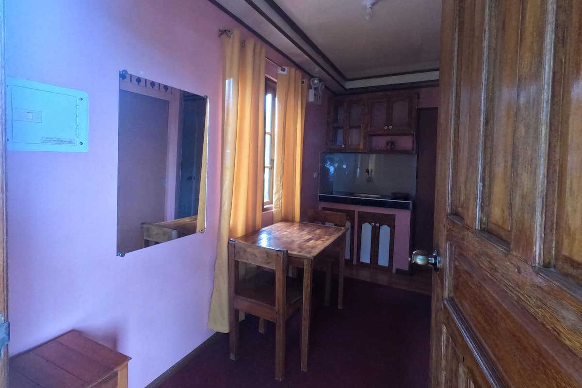 Molave | 1 bedroom, desk, laptop workspace, WiFi (free)