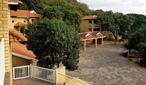 ด้านหน้าที่พัก