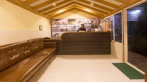 Reception - Hotel Noble Inn (Pokhara)