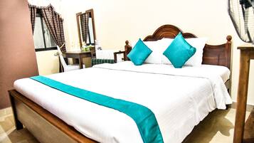 Standard Double Room, 1 Queen Bed, City View | 1 bedroom, premium bedding, desk, iron/ironing board