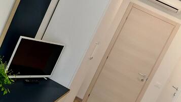 Camera doppia, bagno in camera | Servizio della camera