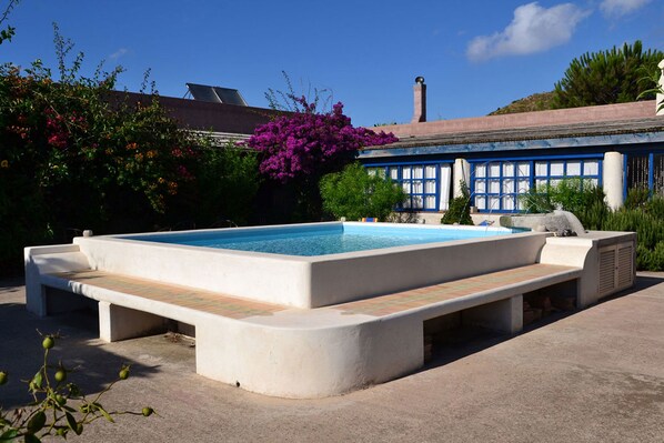 Seasonal outdoor pool
