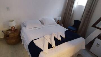 Standard Duplex | Blackout curtains, iron/ironing board, free WiFi, bed sheets
