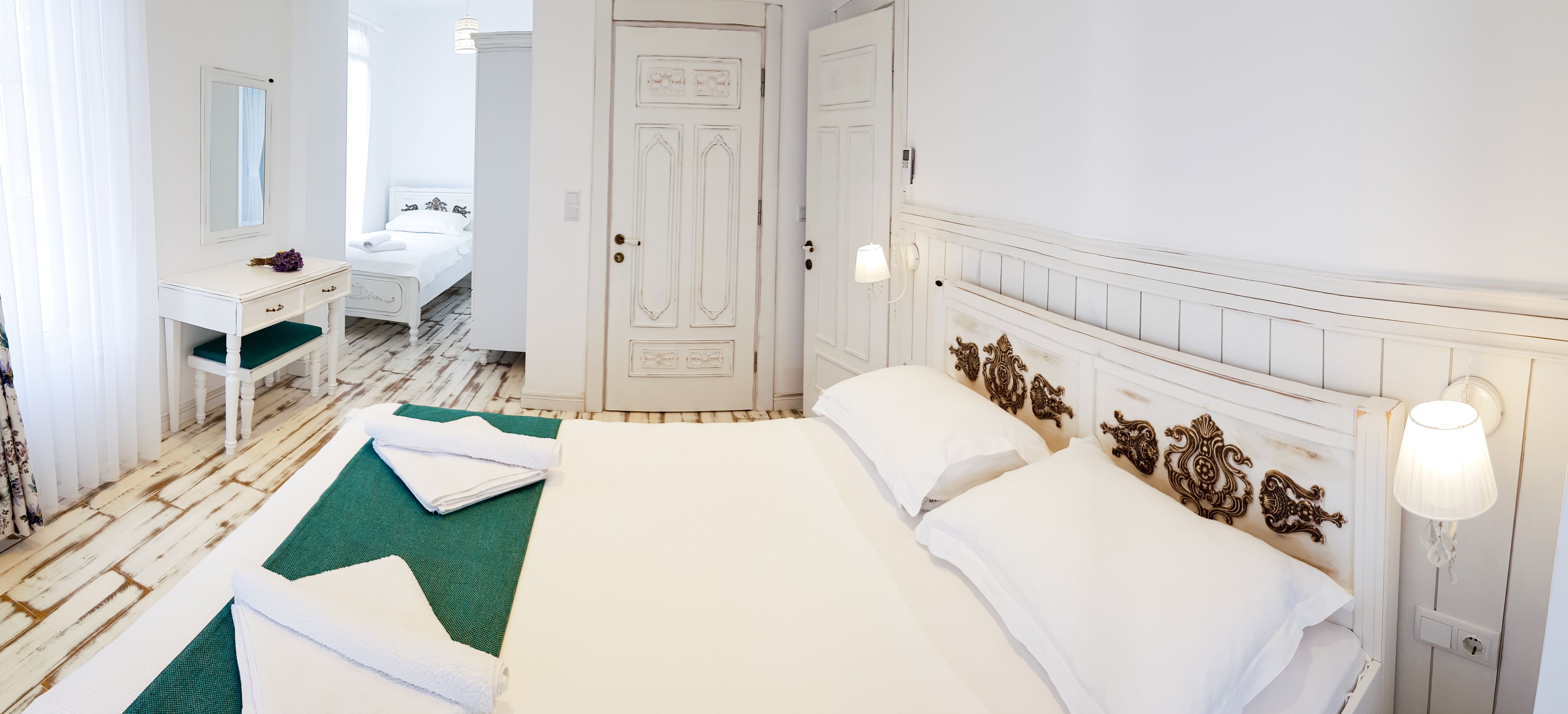 deluxe triple room, sea view, sea facing | free wifi, bed sheets