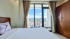 Deluxe-Dreibettzimmer, Stadtblick | Blick auf die Stadt