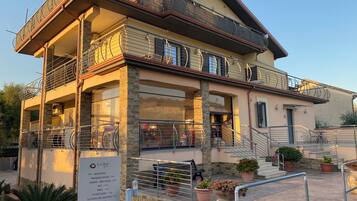 Facciata della struttura