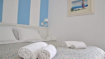 Exclusive-Doppelzimmer, Balkon, Meerblick | Hochwertige Bettwaren, Minibar, Zimmersafe, Schreibtisch