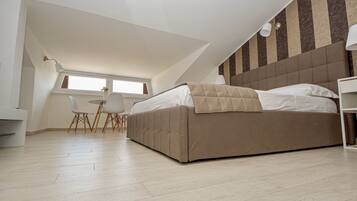 Premier-Doppelzimmer, 1 King-Bett | Bettwäsche aus ägyptischer Baumwolle, hochwertige Bettwaren