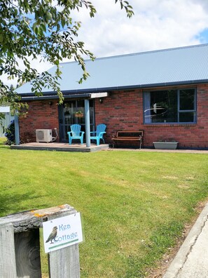 Exterior - Kea Cottage (Te Anau)
