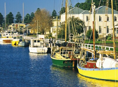 Austral Place 88 over Merri River