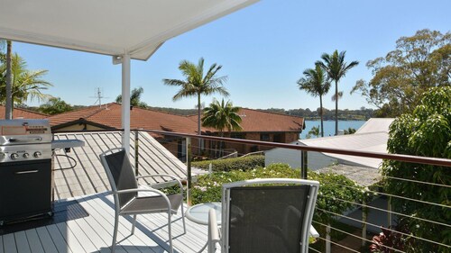 Lake Macquaries' Edgewater Studio at Morisset Memories 