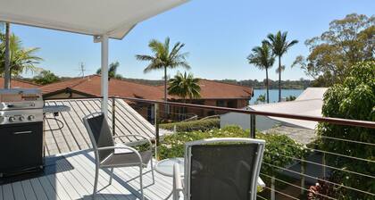 Lake Macquaries' Edgewater Studio at Morisset Memories