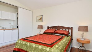 1 bedroom, iron/ironing board, WiFi