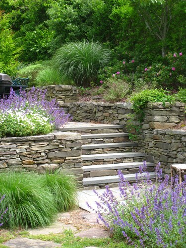 Upea perhe kotikaupunki kaupunginosassa. MYYNNISSÄ - kaksi suurta kesäviikkoa jäljellä.  AC