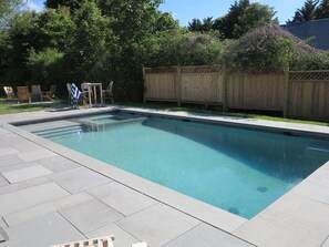 Piscine extérieure, piscine chauffée