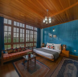 4 chambres, fer et planche à repasser, Wi-Fi, draps fournis