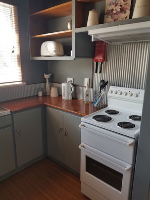 Fridge, microwave, oven, stovetop - Ideal for families and groups (Buchan)